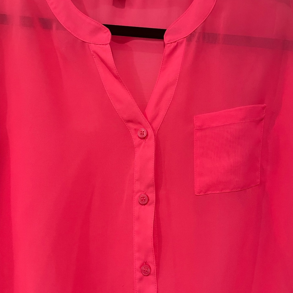 L.E.I. Hot Pink! Sheer!Ladies top.